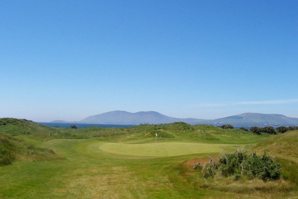 /content/dam/images/golfdigest/fullset/course-photos-for-places-to-play/Waterville_Golf_Links_Ireland.jpg