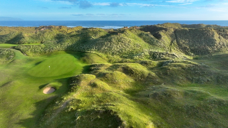 /content/dam/images/golfdigest/fullset/course-photos-for-places-to-play/Portstewart_03AerialGreenDunes_0921.jpg