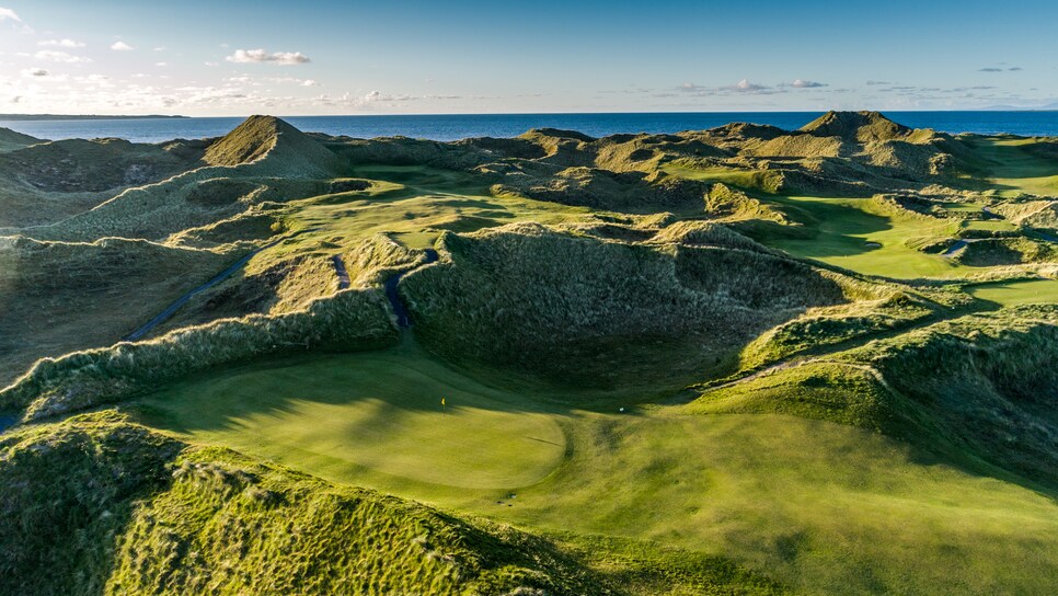 /content/dam/images/golfdigest/fullset/course-photos-for-places-to-play/Enniscrone Sligo  Ireland 2.jpg