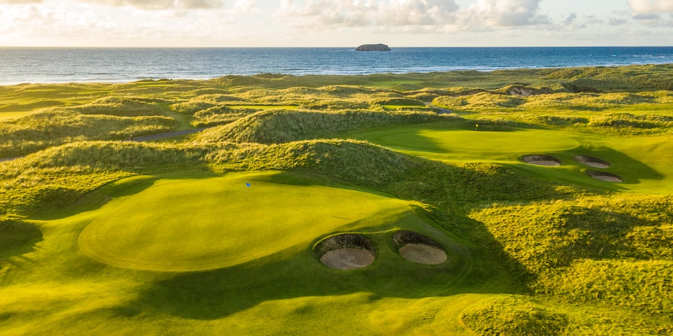 /content/dam/images/golfdigest/fullset/course-photos-for-places-to-play/ballyliffin-old-golf-course-ireland.jpg