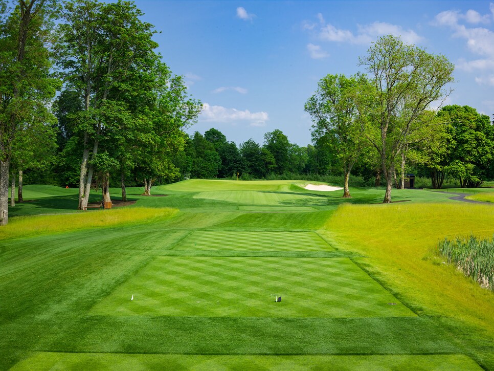 /content/dam/images/golfdigest/fullset/course-photos-for-places-to-play/adare-manor-ireland-fourth-hole.jpg