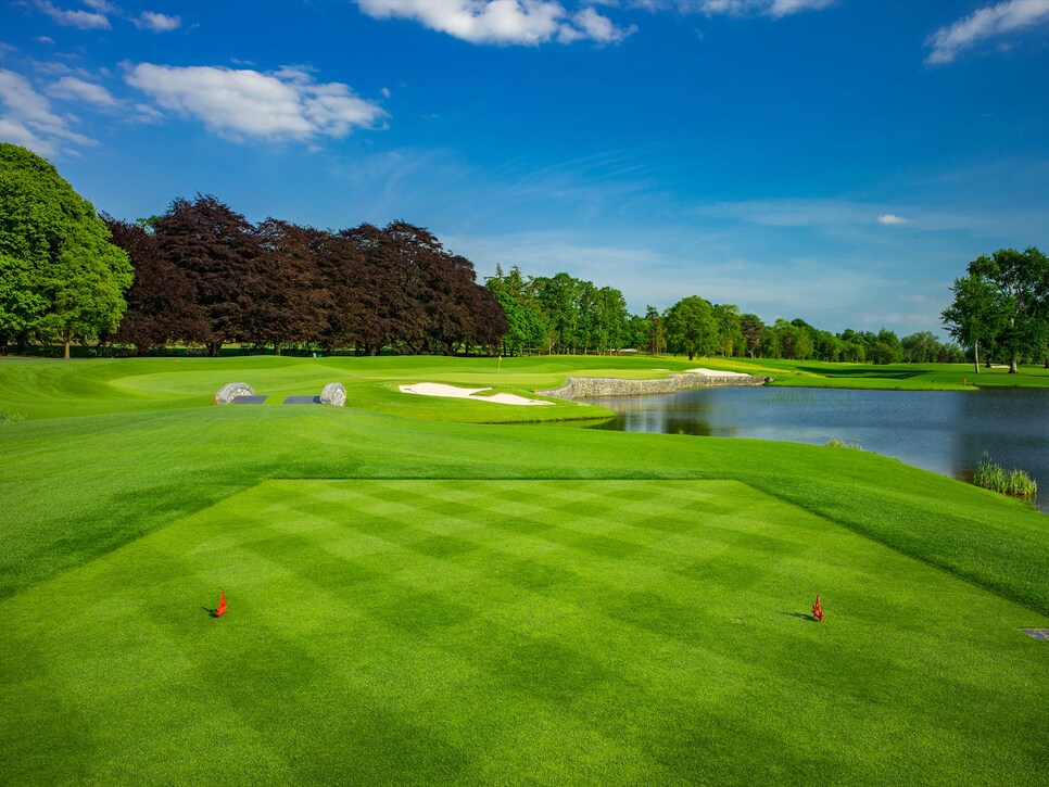 /content/dam/images/golfdigest/fullset/course-photos-for-places-to-play/adare-manor-ireland-sixteenth-hole.jpg