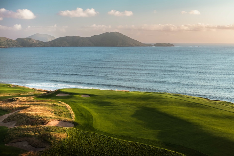 /content/dam/images/golfdigest/fullset/course-photos-for-places-to-play/hogs-head-golf-course-ireland.jpg