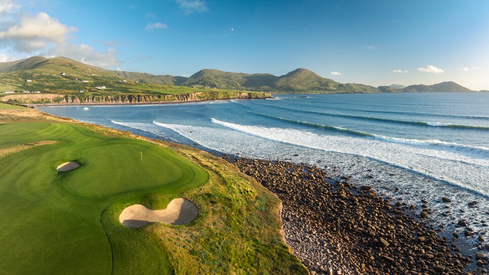 /content/dam/images/golfdigest/fullset/course-photos-for-places-to-play/hogs-head-golf-club-ireland-sjoman.jpg